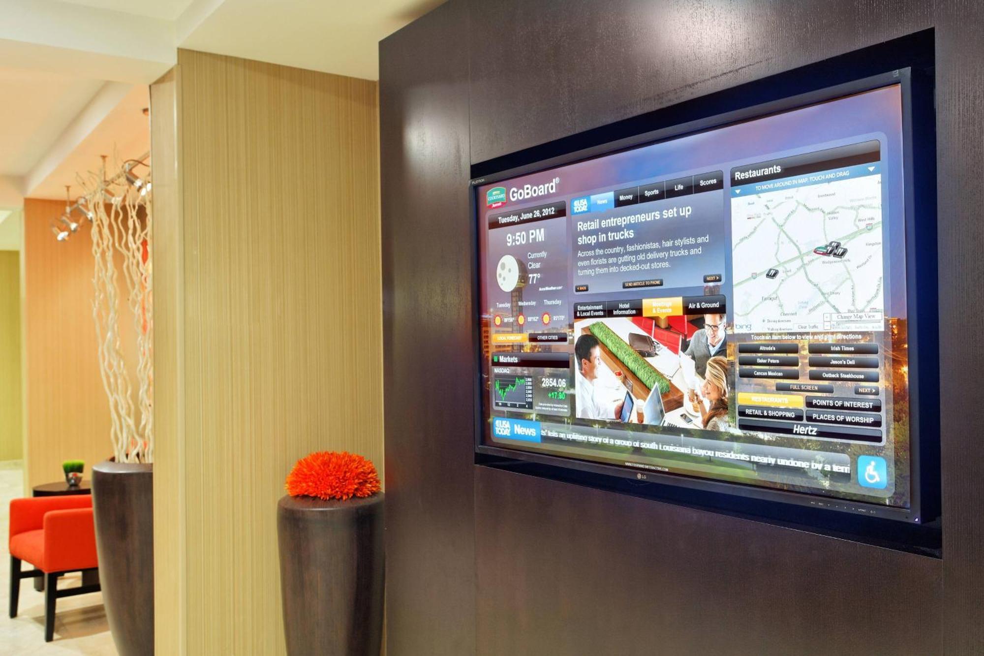 คอร์ตยาร์ด น็อกซ์วิลล์ ซีดาร์บลัฟ Hotel ภายนอก รูปภาพ